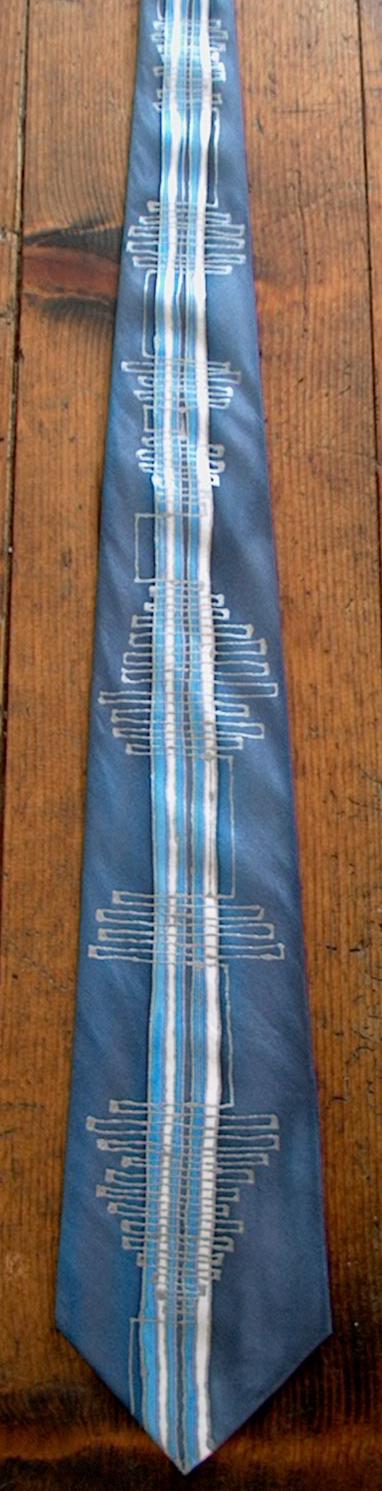 Foto: Hedvábná kravata modrá pruhy