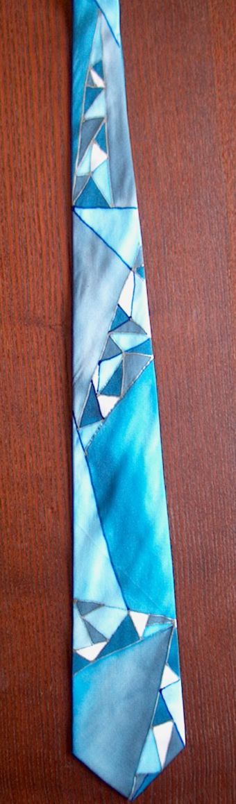 Foto: Hedvábná kravata trojúhelníky