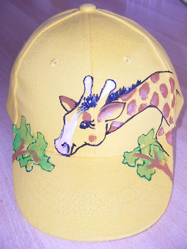 Foto: Dětská kšiltovka s žirafou